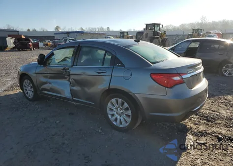 2013 Chrysler 200 Lx from USA, damaged, VIN 1C3CCBAB5DN691698